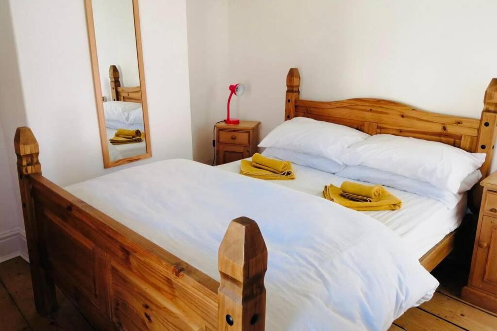 200 Year Old Large Townhouse With Sea Views Villa Scarborough Luaran gambar
